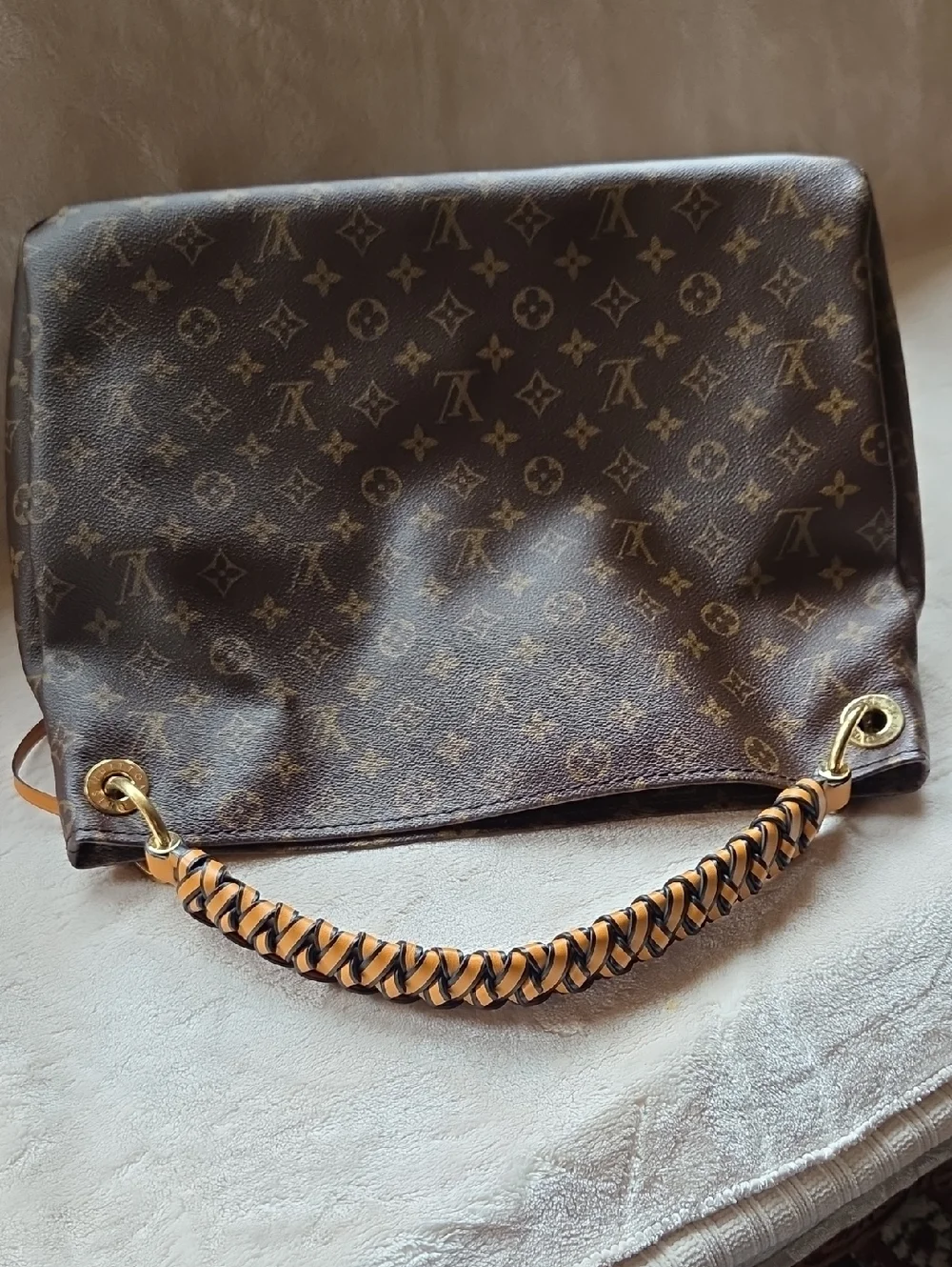 Louis Vuitton Monogram Canvas Braided Artsy MM Shoulder Bag - Picture 3 of 9
